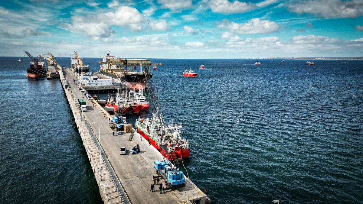 appmprensa's tweet photo. El Gobierno del Chubut adjudicó una obra estratégica para fortalecer la operatividad del Muelle Almirante Storni de Puerto Madryn

https://t.co/SKh62kgduM https://t.co/obfQ1bjFwe