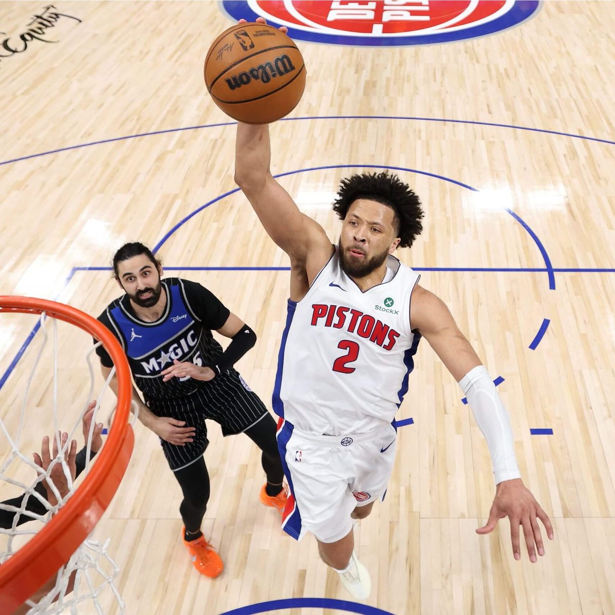 Crazy Stats tweet media