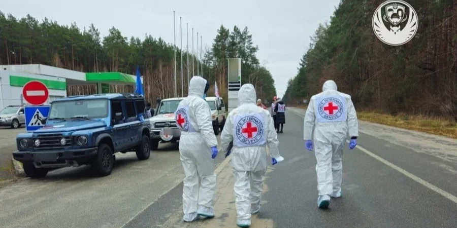 🤬 Росія закатувала у полоні 375 військових і цивільних українців — керівник Секретаріату Коордштабу Охріменко

«У межах репатріаційних заходів РФ передала 375 тіл військових та цивільних українців, які вважалися полоненими. Із них 146 були підтверджені МКЧХ як полонені, а