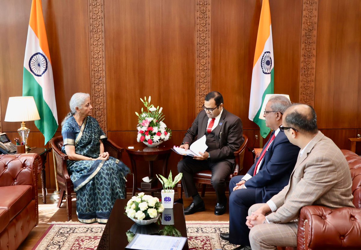 icsi_cs's tweet photo. #CS Pawan G Chandak,President, #ICSI, CS Dwarakanath Chennur,Vice President, #ICSI ,CS Asish Mohan, Secretary, #ICSI met Smt. Nirmala Sitharaman, Hon'ble Minister of Finance &amp; Corporate Affairs,to apprise her, on the role of #CS in secretarial, financial &amp; statutory compliance https://t.co/Qj2xefKQEV