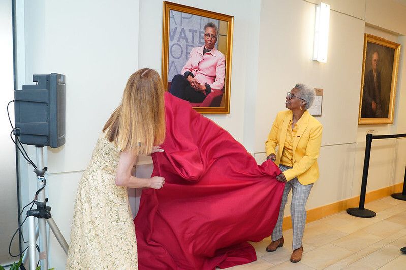 umsop's tweet photo. UMSOP hosted a portrait unveiling on April 10 honoring Dean Emerita Natalie D. Eddington and her transformative legacy at UMSOP - advancing pharmacy education, research, and innovation that continues to shape the profession. 🎨

#UMSOP #PharmacyLeadership #Legacy https://t.co/3CuPy9JrAW