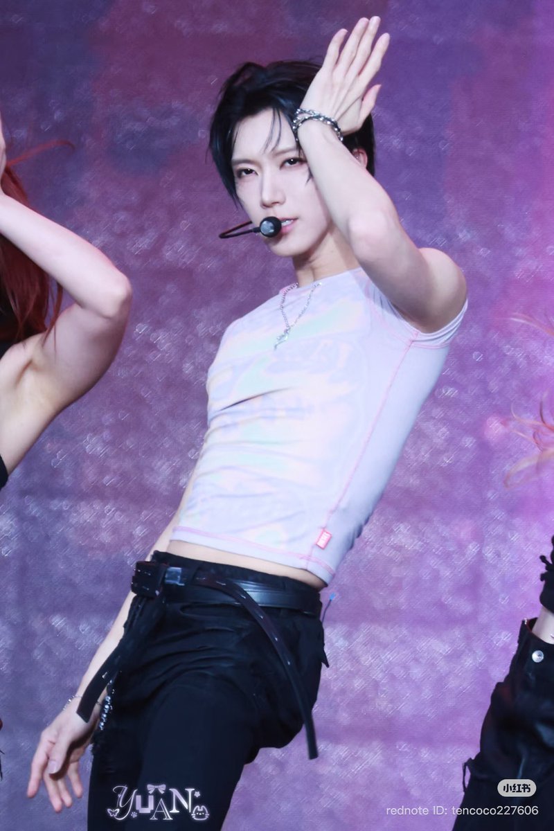 สวยยันปลายนิ้ว เว่อมาก เหมือนรูปปั้นมากกว่ามนุษย์