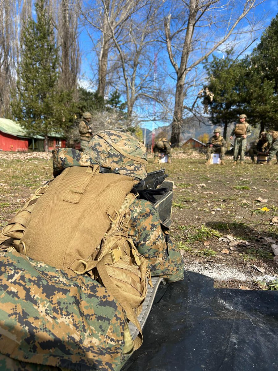 Ejercito_Chile's tweet photo. Los #SoldadosConscriptos del Destacamento de Montaña N.°8 "Tucapel" se encuentran en terreno realizando #InstrucciónyEntrenamiento para fortalecer sus capacidades físicas y técnicas, mediante actividades de vida en campaña, desplazamiento en montaña, instrucción táctica y trabajo en equipo.
#ÚneteAlEjército #ServicioMilitar #SirveAChile #CreceyAprende