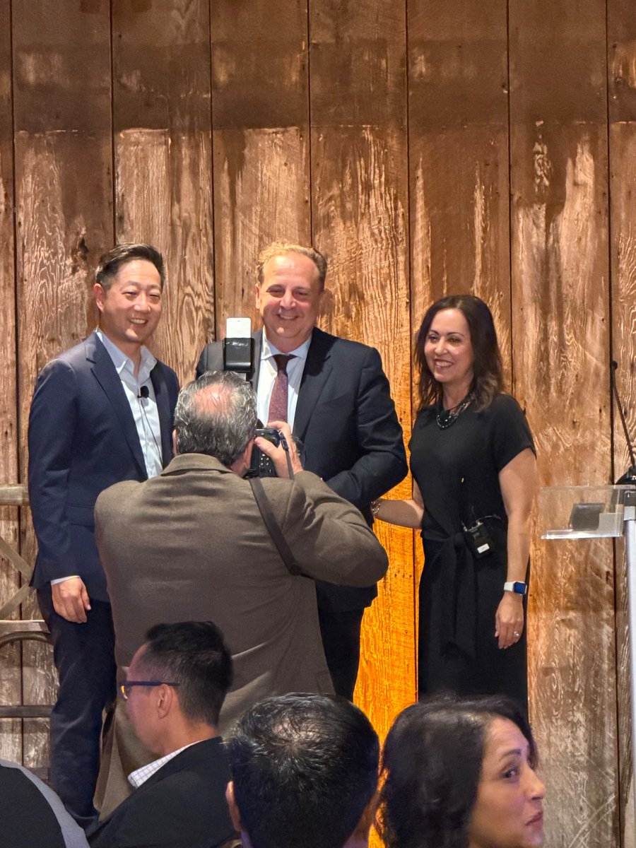 Realcecum's tweet photo. Eventful pre DDW and DDW recognizing our regional IBD program. 
Honored to have received the TPMG Sidney Garfield Award for Exceptional Contribution. 

Also grateful to share the impact of our IBD clinical programs and regional model of care and partnerships with two back-to back oral presentations @DDWMeeting #DDW2026 

Jennifer Chan MD presented the impact of our regional IBD Pharmacy Program.   

KP Gastroenterology Fellow Max Goldman MD presented the results of our 5-ASA regional de-escalation protocol to reduce low value care for patients on 5-ASA and advanced therapies.

Stay tuned for more to come!
