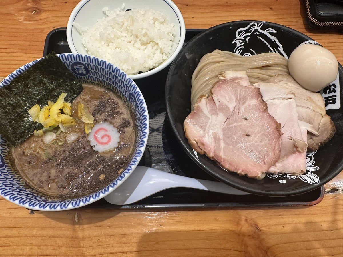 ロジ tweet media