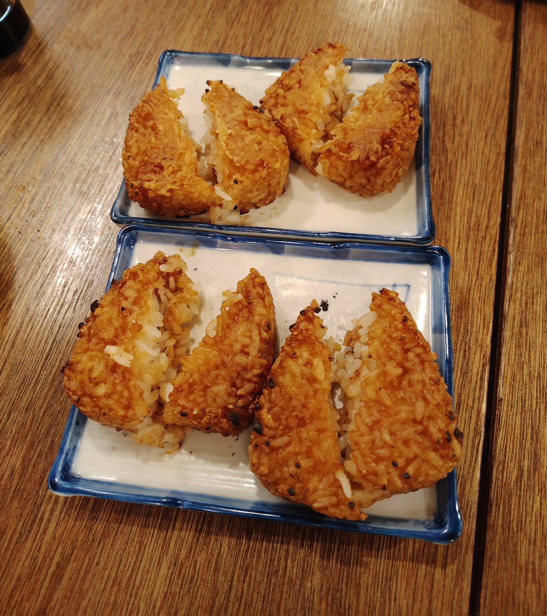 kinitan's tweet photo. アンチなのでおにぎり割りました
#みてくれっさー https://t.co/E0SE0MPh9k