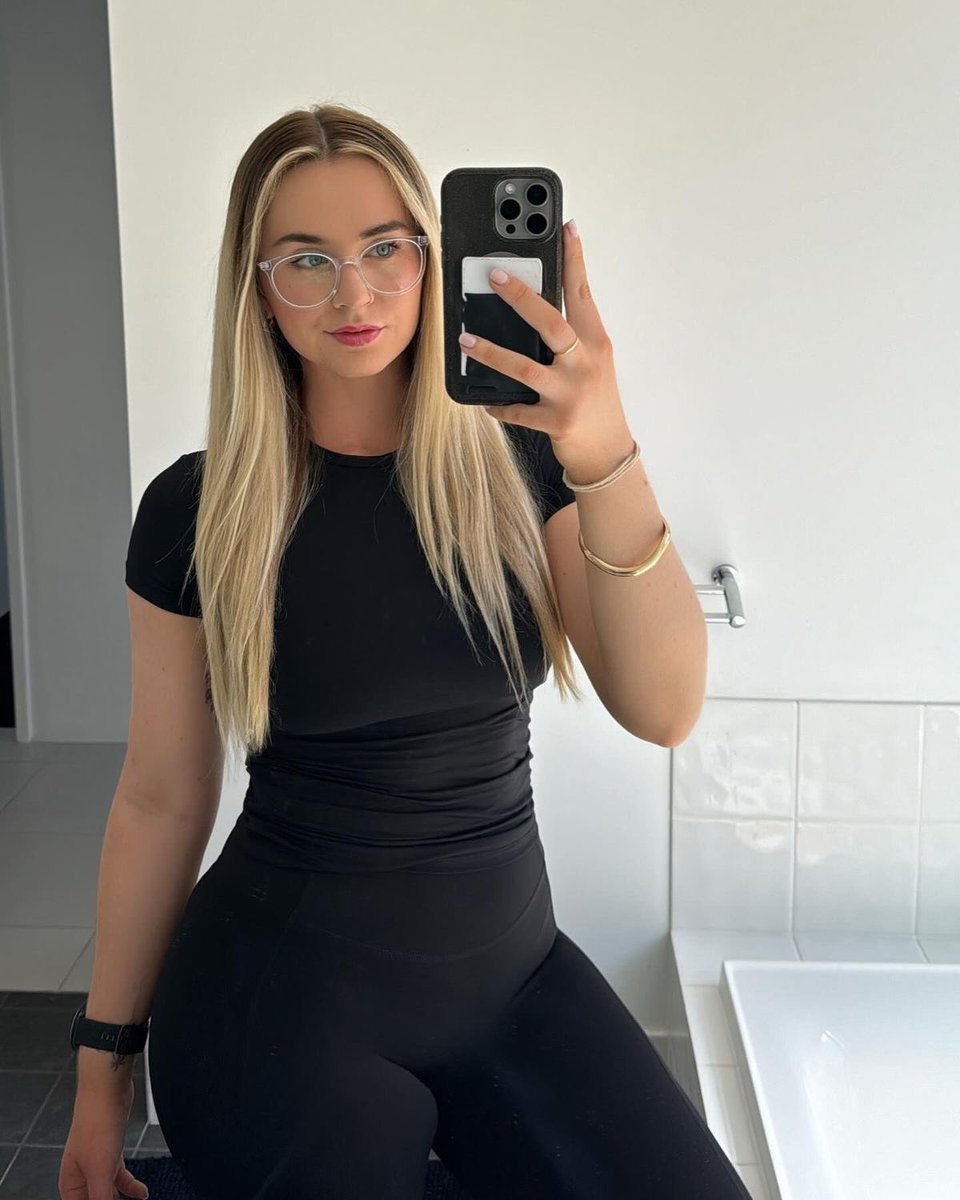 Emma tweet media