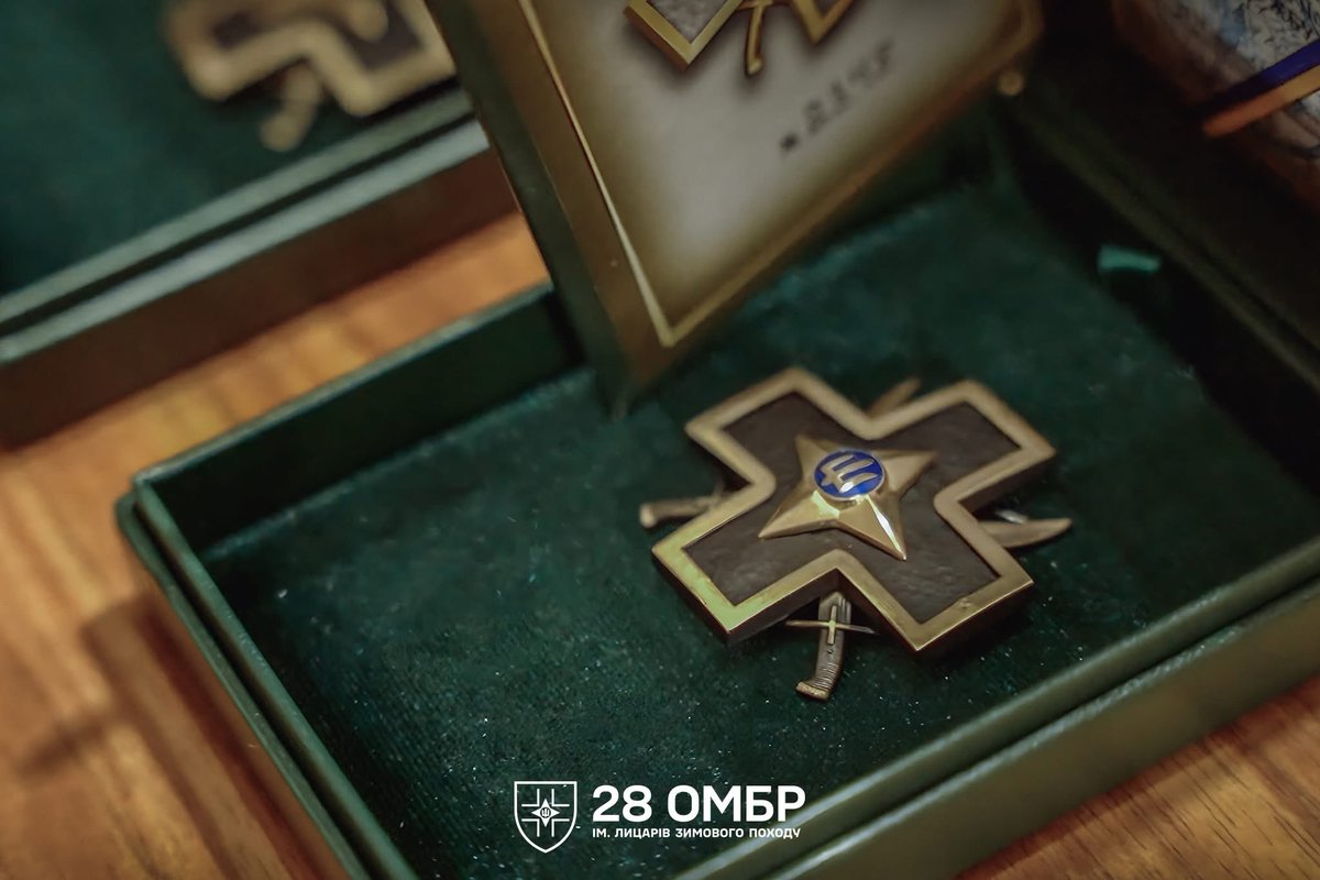 28ombr's tweet image. For the first time in the history of the 28th Mechanized Brigade, we are awarding foreign fighters 🫡

Not long ago, they crossed continents to stand with us in this brutal fight. Today, they deliver outstanding results within the UAV Battalion “Spalakh”!

#Ukraine #JoinUs