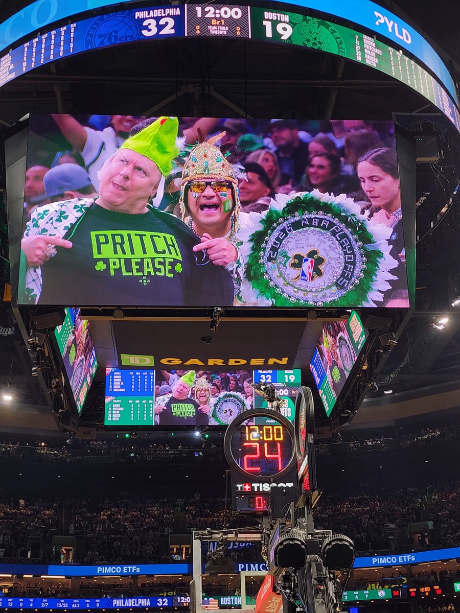 Aztecgino's tweet photo. No one has the passion as our best fans in the NBA!☝️💚🔥☘️
#differenthere https://t.co/wS8L0OpOml