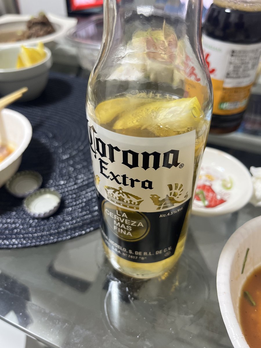 えいきち tweet media