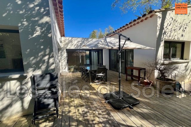 atthecotedazur's tweet image. La Garde – Villa for Sale – 6 Rooms
€990.000
livingonthecotedazur.com/luxury-real-es…
#realestate #villa #house #luxuryproperty #frenchriviera #cotedazur #realtor #lagarde