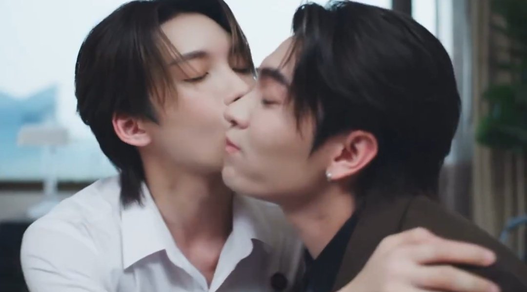 p'boss got it 💋 hia fu also got it 💋🙂‍↔️

ตัวอย่างพี่ฟากชอบเธอมู่
#TrailerCrazyLoveMooMoo
#BossNoeul