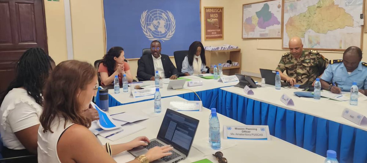 Visite de l'ONU à Kaga-Bandoro, où Taeko Chiori a évalué les ressources de la MINUSCA et préparé le budget de l'année prochaine visant à renforcer la stabilité. #Afrique