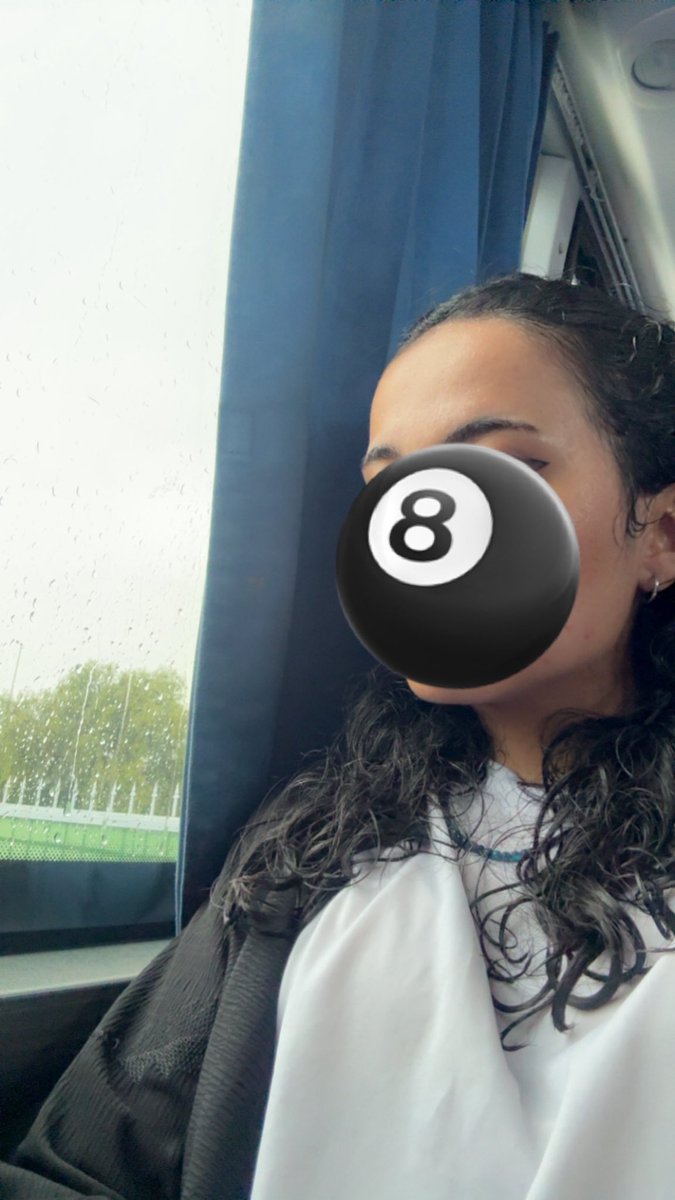 🎱 tweet media