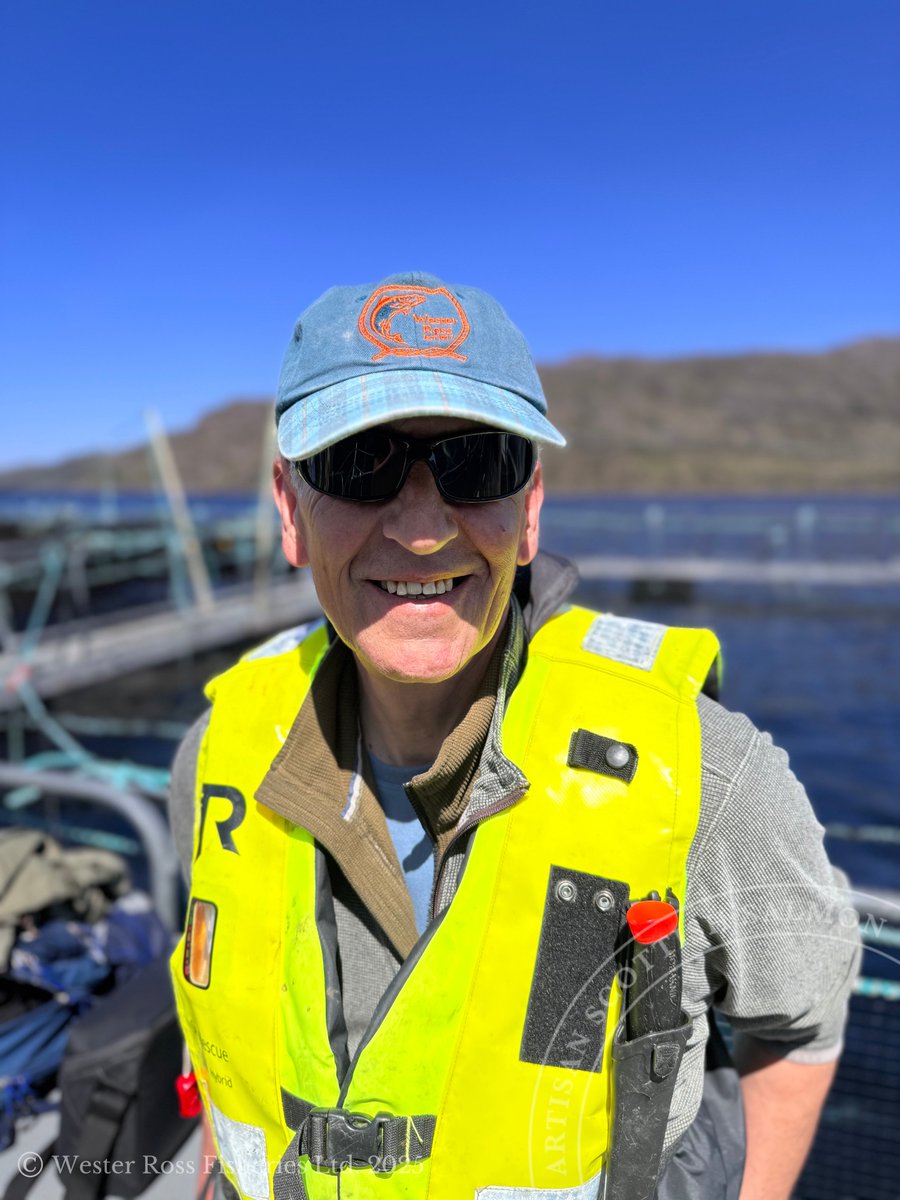 WesterRossSalmo's tweet image. Behind every Wester Ross Salmon is a team of passionate people.

From our farms to our offices, each member brings knowledge, dedication and pride in producing exceptional Scottish salmon.

#TeamWesterRoss
#workingtogether
#teameffort