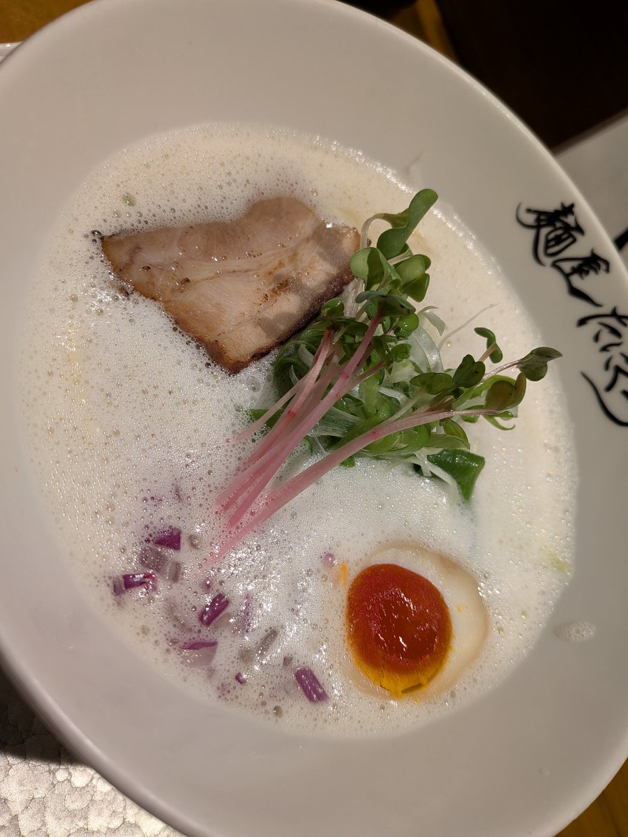 ポヨ ᗢᘏᓗ tweet media