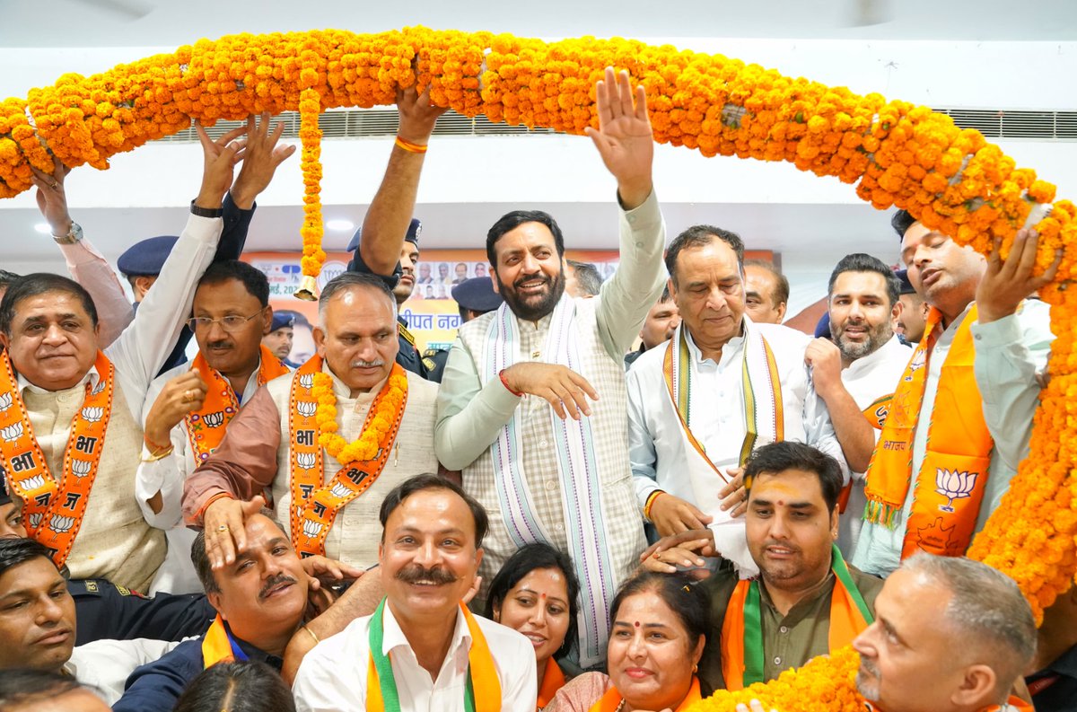 Nayab Saini tweet media
