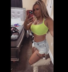 leah tweet media