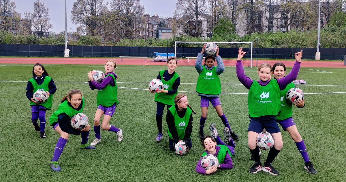 BTFC07's tweet image. Fantastic work by our brilliant 2016s as ball girls at yesterday's  SPSWPL 2 match.
Many thanks to the girls and parents for coming along.

#purplepathway
#aspire