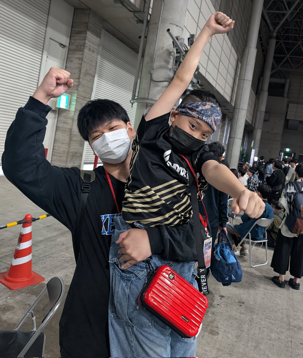 サチタロ tweet media