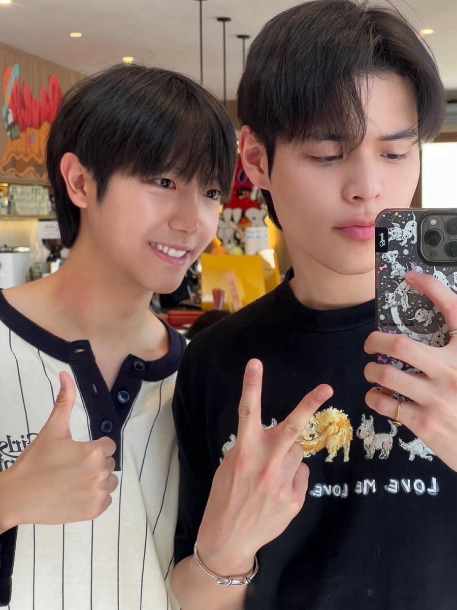 พี่ขนมปังเนี่ยนะห์ tweet media