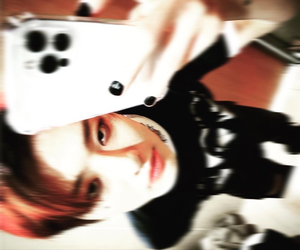 feellike_woodz's tweet photo. 𝖼𝗈𝗅𝗈𝗋𝖿𝗎𝗅 𝗍𝗋𝖺𝗎𝗆𝖺 ．．❤️‍🩹🖤 https://t.co/qMk6Vcorfw