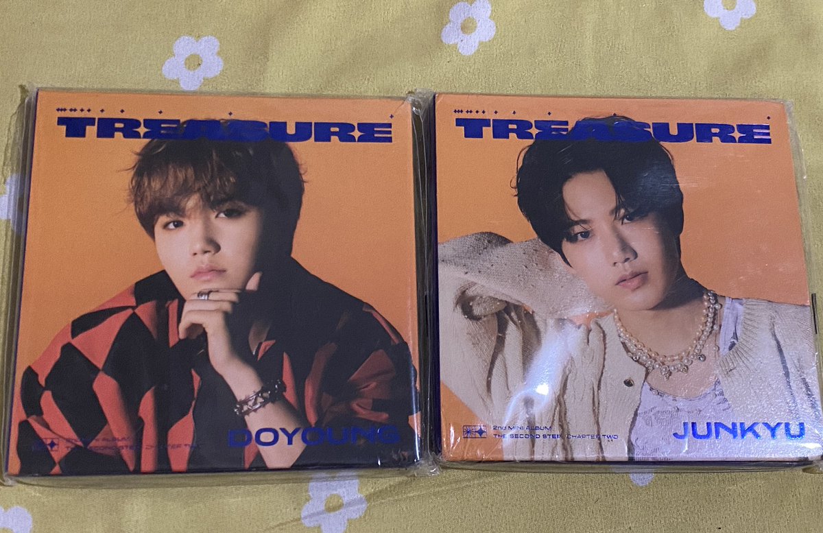 skieswonstore's tweet photo. wts lfb ph  ﹙#skieswonsells﹚
Decluttering sale !

★ Treasure Junkyu &amp; Doyoung digipack
 
⤷ ₱80 ea / ₱150 set
⤷ onhand
⤷ mint condi
⤷ PAYO / 2  days reserve with nrdp

☁️  Reply/DM to claim https://t.co/jr7fV0DB0R