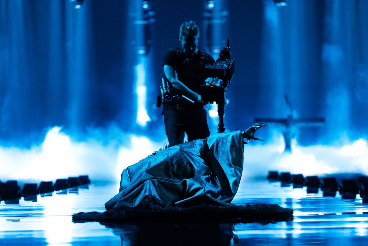 escbubble's tweet image. 🇷🇸 They are closing the first semi final in style, Lavina hard rocked out to finish the second day of rehearsals with their entry “Kraj Mene”. 🇷🇸 

Image credit: EBU / Alma Bengtson / Corinne Cumming

#Eurovision #Serbia