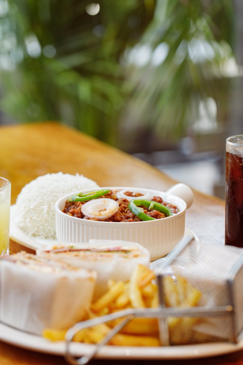OTShack's tweet photo. We’re open and delivering all your favorite meals! 🍽️
Give us a call, place your order, and we’ll dispatch it straight to your doorstep fast and hassle-free.

📞 Call now: 024 898 0480 or 020 687 4225 https://t.co/m3QJIAppt5