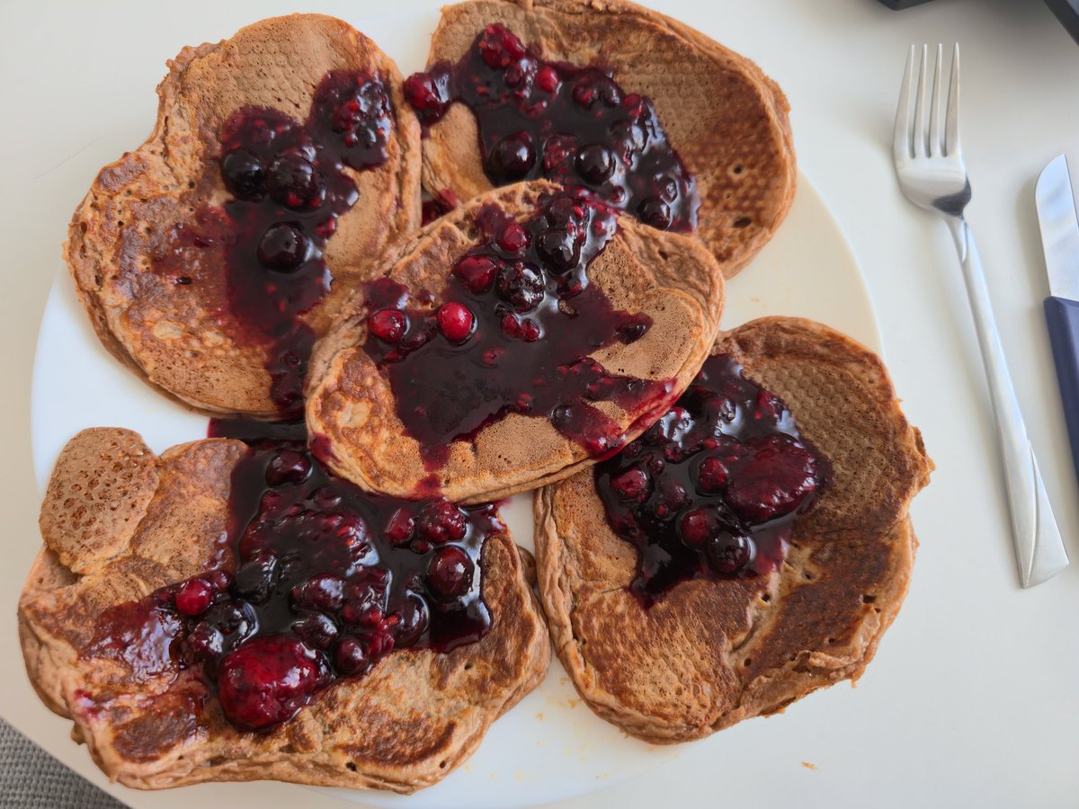 BleackyAirdrops's tweet image. Healty and fitness 💪food series with crypto lifestyle

Egg, egg whites, protein, Greek yogurt, oat flour, forest berries, maple syrup, jamm

Macros below 👇

Breakfast

#Food #Fitness #gym #Healthy #cook #cooking #chef #fit #nft #crypto

Shotout to @MonadAnagoCTO $MON @monad