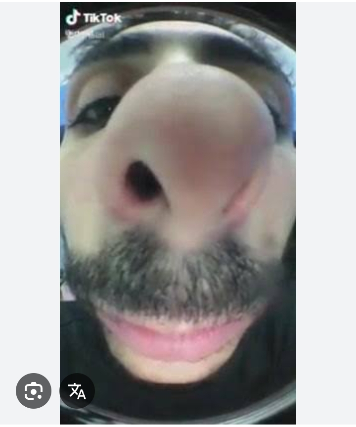 سفير سابق tweet media