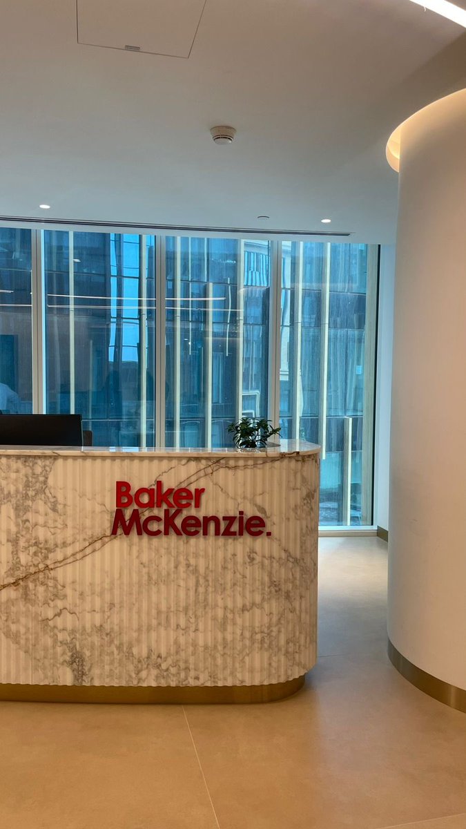 gdrksa's tweet photo. مقتطفات زيارة شركة @bakermckenzie  ✨ https://t.co/uprHqBG5ep