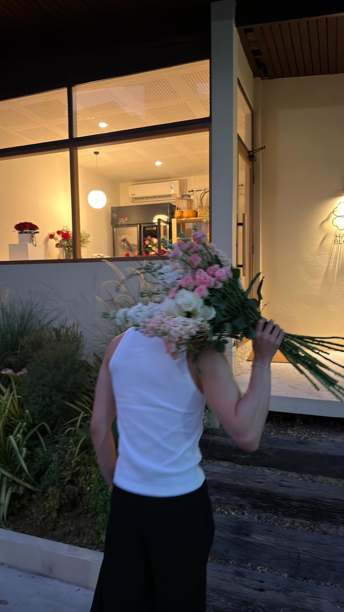 ploy♡ tweet media