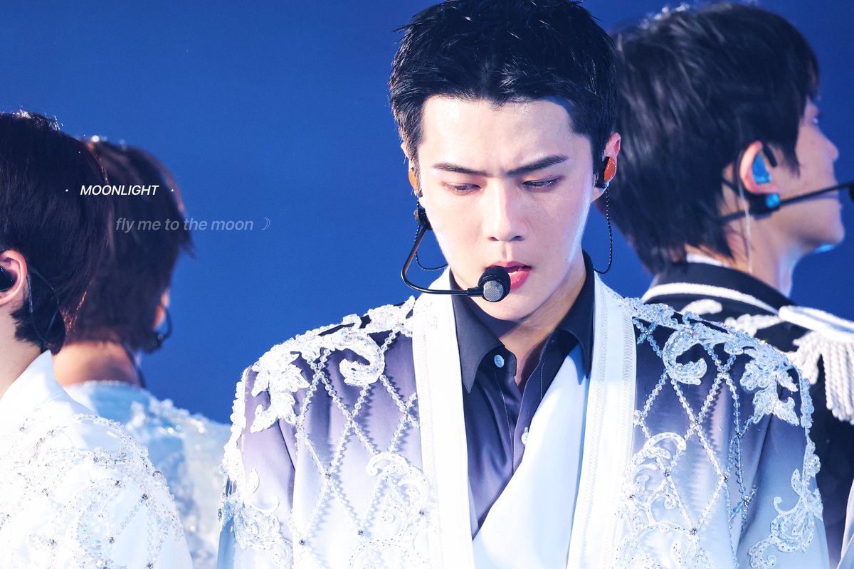 Moonlight_osh's tweet photo. ㅎㅎㅎ
#엑소 #세훈 #EXO #SEHUN https://t.co/pV4gFryIxm