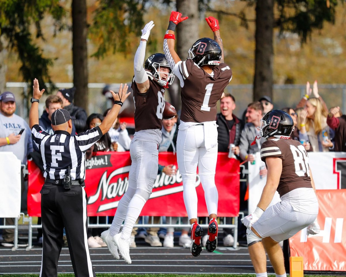 jalen_moseley11's tweet photo. Blessed to receive my 8th Division 1 Offer from Brown University Thank you!!
@koppen67 @Coach_RMattison @CoachW_Edwards @BrownHCPerry https://t.co/RHlr5JW9Tu