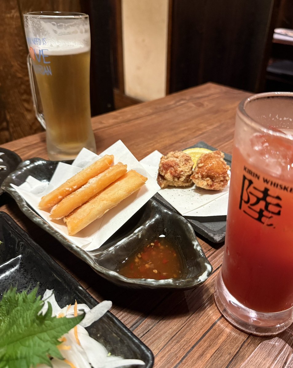 OfficeMAMBA's tweet photo. ㊗️ゴールデンウィーク㊗️
生レバー🥢頂いて鉄分補給です✨ https://t.co/Pzw71yERAV