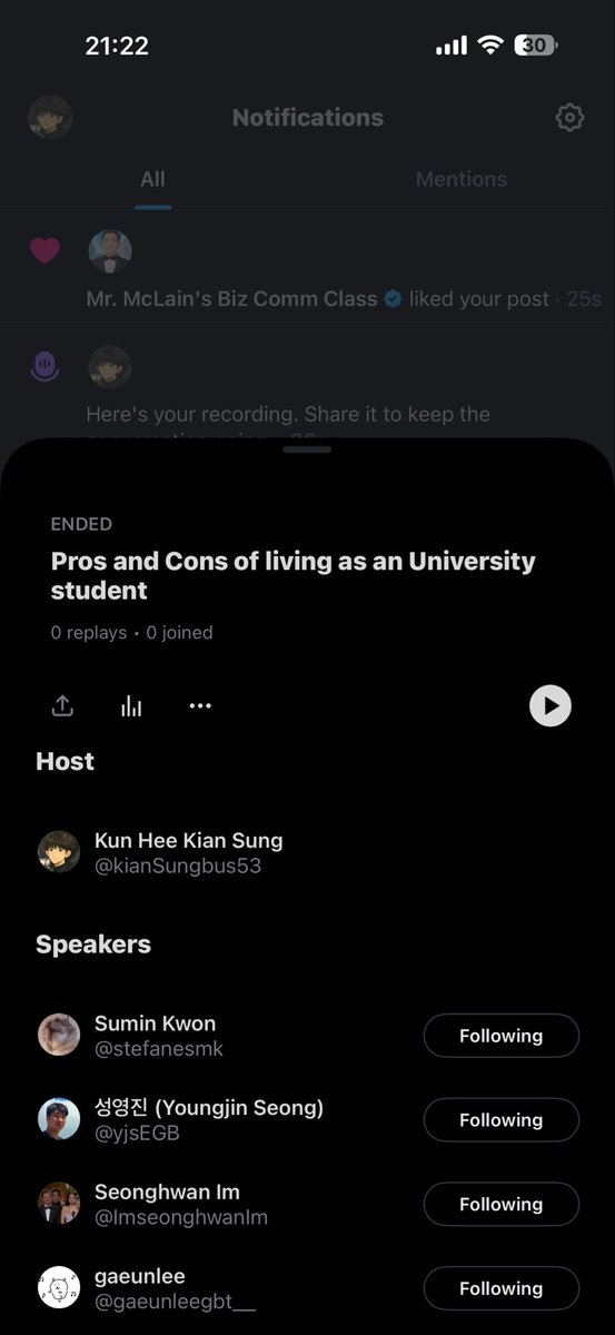 kianSungbus53's tweet photo. Task 9 
#HufsBizCom 

We had a great night sesh sharing opinions about pros&amp;cons about being an university student. We took 22mins lol😂 https://t.co/t6msIDBUZ8