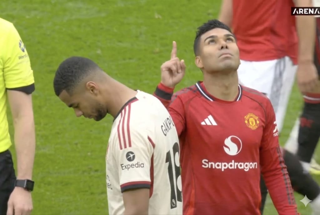 -={[( gLoRy Mu )]}=- tweet media