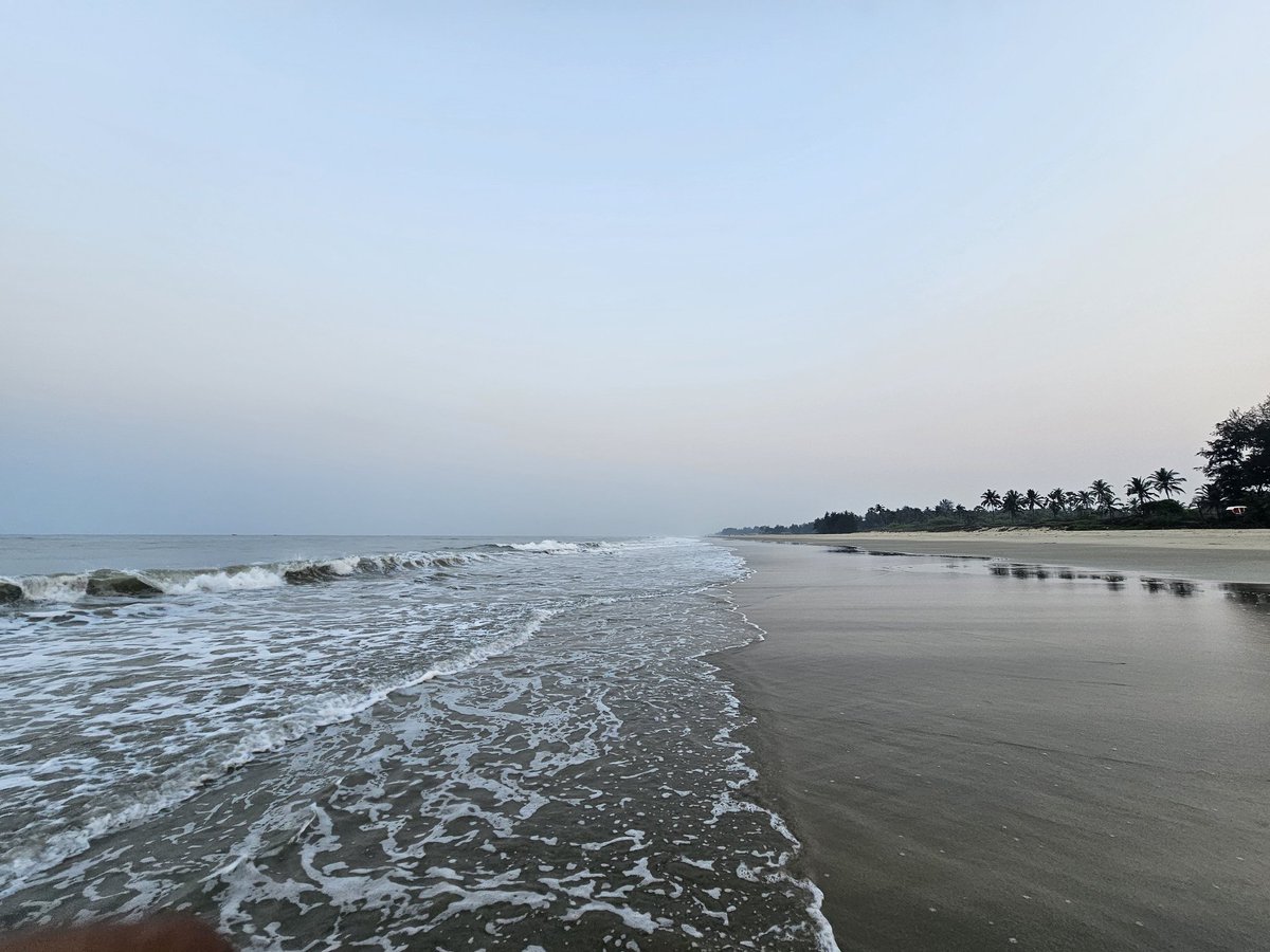 laqshaya's tweet image. Pull me into your 
orbit, I want to 
sense all that 
lives within you… #Ocean

#GoaDiaries