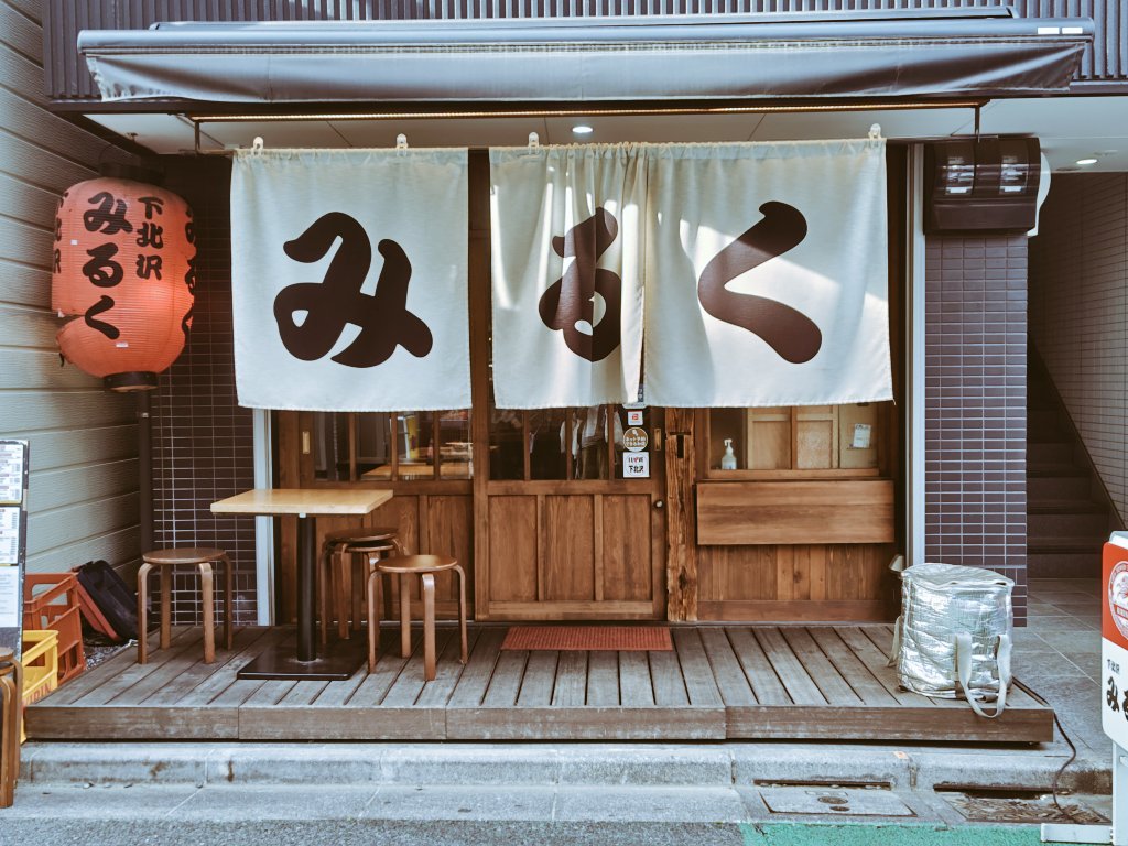 ま由こ tweet media