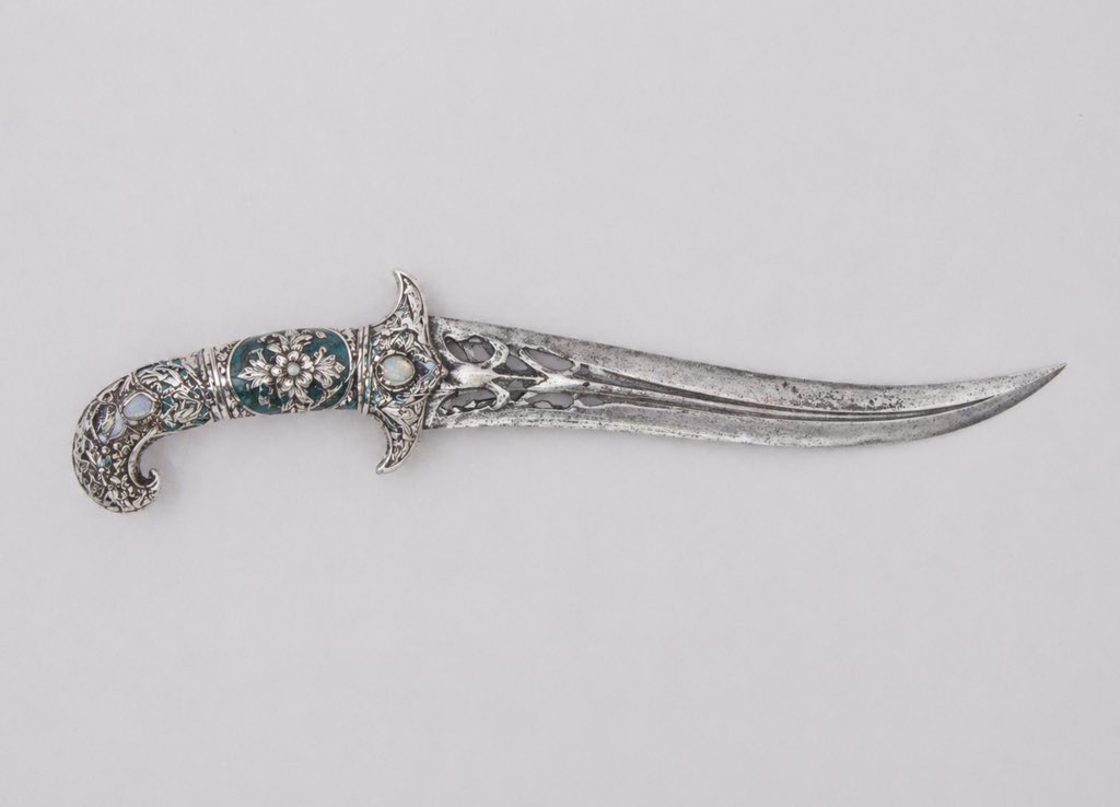 aseelswaid9's tweet photo. pretty daggers

Captured by Aseel Swaid https://t.co/ko7kGXnc0a