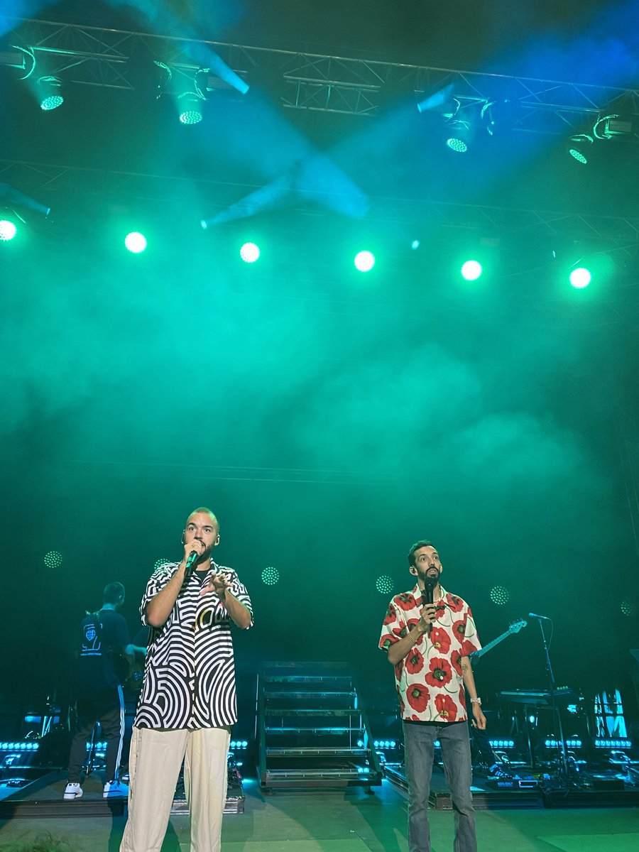 Meggy_Cameron's tweet photo. « Jeudi, vendredi, samedi, Zéniths remplis, rebelote » ❤️ @bigfloetoli https://t.co/aFSPLWO3M7