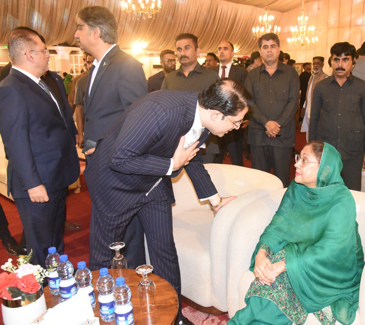 humzatabani's tweet photo. Always a pleasure meeting Honourable Ms. Addi Faryal Talpur Sahiba.
#leadership #Politics #Pakistan #PublicService
#tabanicorporation #humzatabani #TabaniGroup #PakistanHameshaZindabad 💚🇵🇰 https://t.co/Z5qJkyUrhE