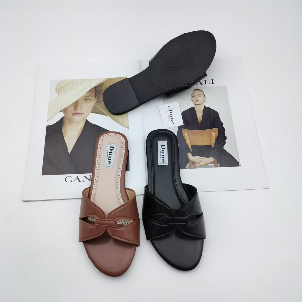 Labake_w's tweet photo. @OmotayoSolomo10 God bless you sir 
F1-25k with slippers combo 
F2-18k with slippers combo 
F3-25k with slippers combo 
F4-12k
Thank you 
 We deliver nationwide https://t.co/ot4flvLI82