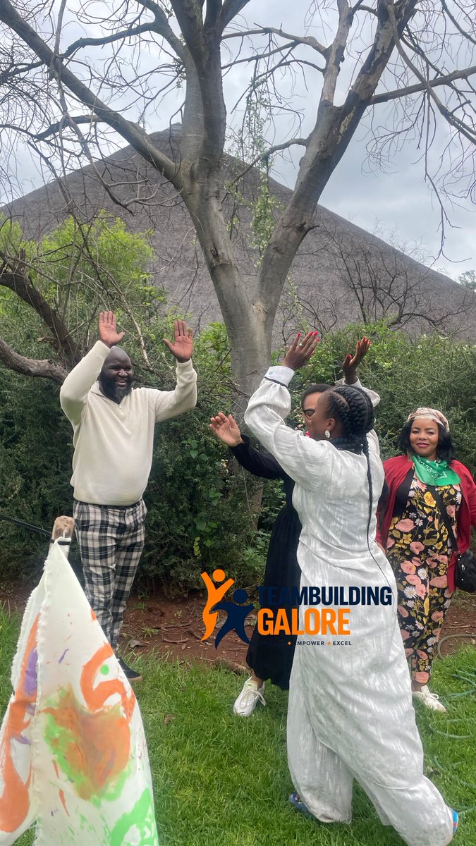 TeambuildingG's tweet image. From focus… to celebration!

The Slingshot Challenge is more than just aiming at a target — it’s about collaboration, encouragement, and shared victories.

Moments like these show the power of teamwork: when one succeeds, the whole team celebrates.
#TeamBuilding #events #fun