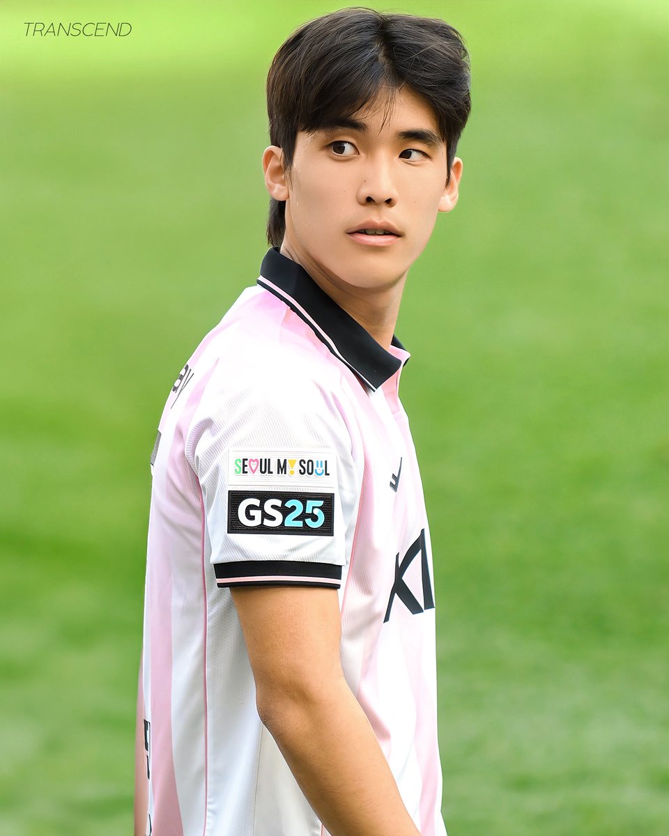 TRANSCENDko's tweet photo. 260418 FC 서울 vs 대전

#fc서울 #fcseoul
#안재민 #ahnjaemin
#서울v대전 https://t.co/opA5O7QB8h