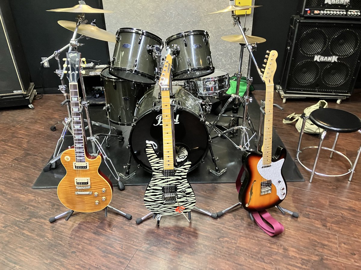 mgm-custom🎸🎙️ tweet media