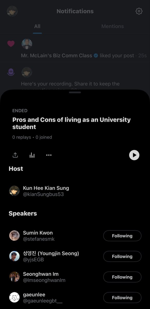 stefanesmk's tweet photo. I forgot to take a screenshot while we were talking, so I stole the second screenshot hehe

20 minutes live! 
Task 9
#HUFSBizCom https://t.co/xZGtM7QHds