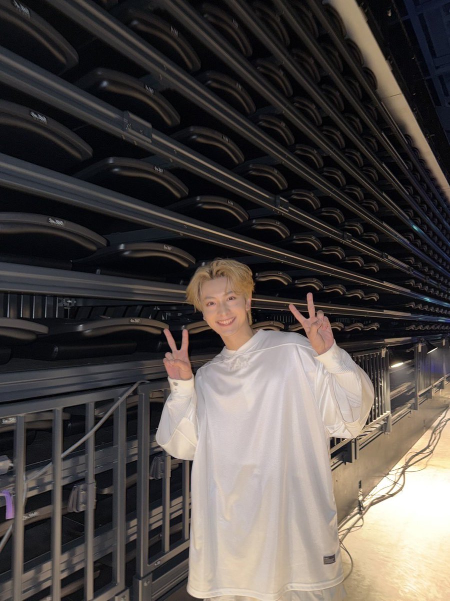 FANTASTICS from EXILE TRIBE tweet media