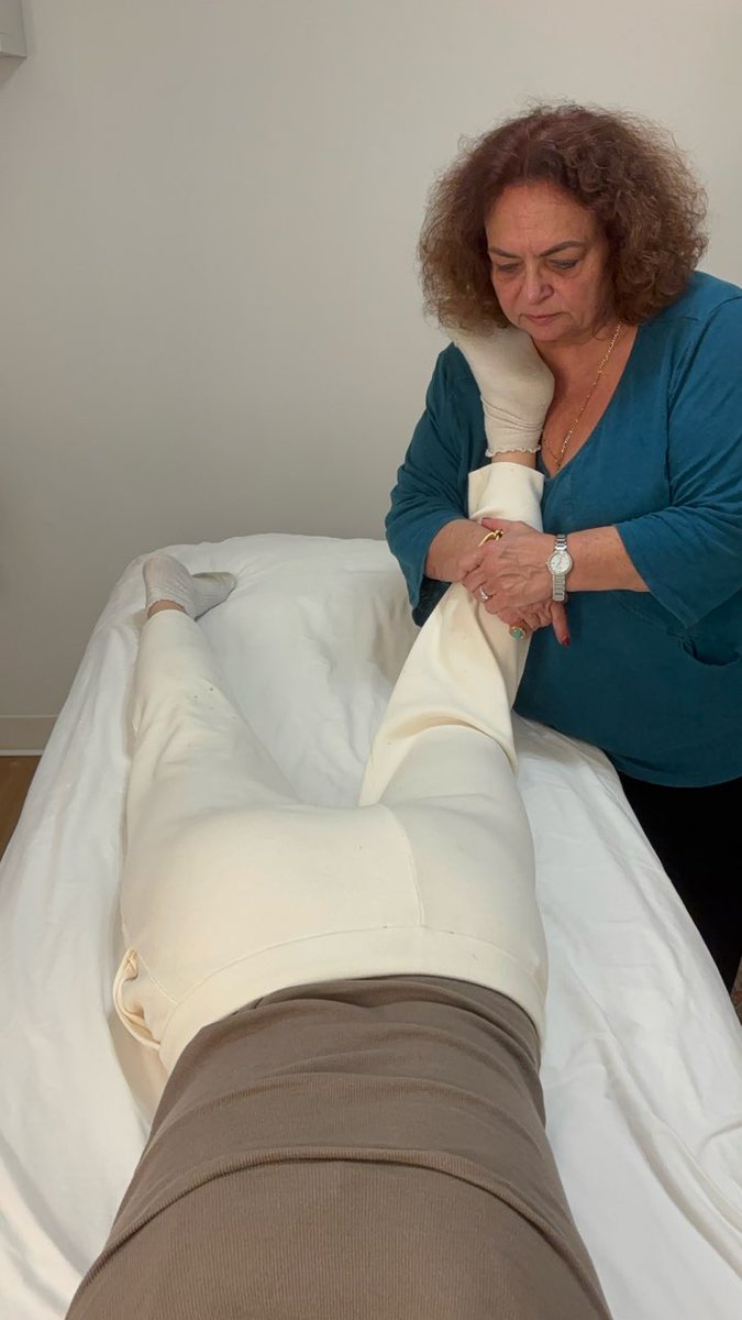 Goldberger_A's tweet image. Discover the benefits of acupuncture for natural pain relief and improved wellbeing. #AcupunctureTherapy #PainRelief #HolisticHealth #NaturalCare